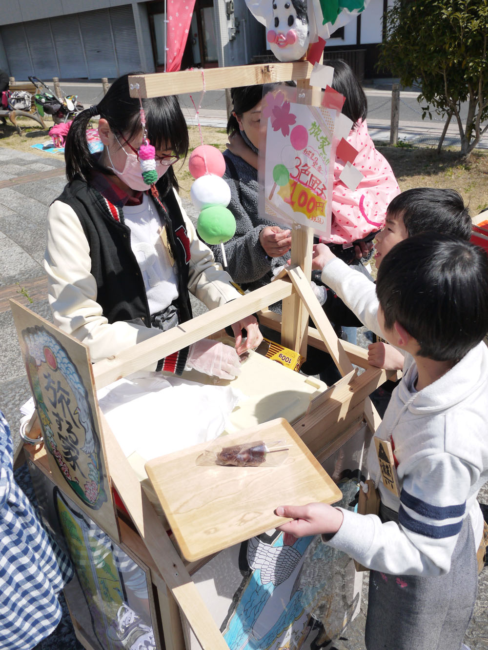 お団子はあんこたっぷり